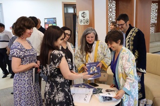 Дар Донишгоҳи Оксфорд курсҳои забони ӯзбекӣ кушода мешаванд