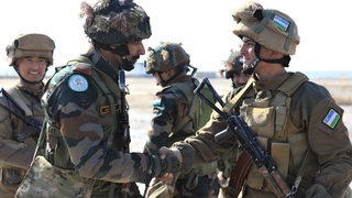 В Хорезмской области стартовали учения военных Узбекистана и Индии