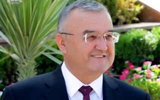 Хайриддин Султон “Ўзбекистон Республикаси халқ ёзувчиси” фахрий унвони билан тақдирланди
