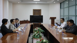 В Министерстве финансов состоялась встреча с делегацией Азиатского банка инфраструктурных инвестиций