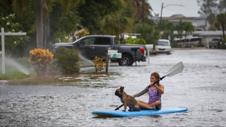 Флоридага “Идалиа” тўфони ёпирилди