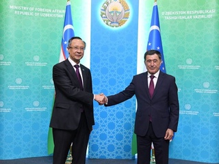 Vladimir Norov YeXHTning milliy ozchiliklar boʻyicha Oliy komissari bilan uchrashdi