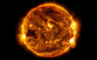 Quyoshda besh marta kuchli chaqnash yuz berdi