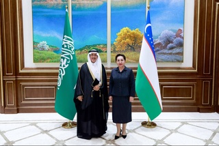 Аз Сенат ҳайат бо роҳбарии раиси гурӯҳи дӯстии "Арабистони Саудӣ ва Ӯзбекистон" дидан кард