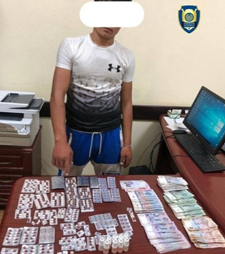 Кучли таъсир қилувчи дори воситаларини ноқонуний сотаётган дорихона аниқланди