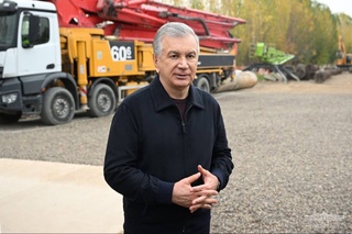 Транспорт ва хизмат кўрсатиш лойиҳалари кўздан кечирилди