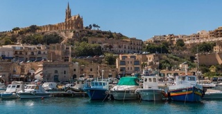 Мальта сайёҳларга мукофот пули тўлайди