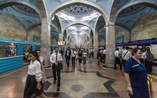 Пассажиров ташкентского метрополитена попросили пользоваться транспортными картами и соблюдать правила пользования метро