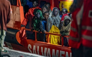 Ispaniya har yili 300 ming nafar noqonuniy muhojirni qonuniylashtirimoqchi