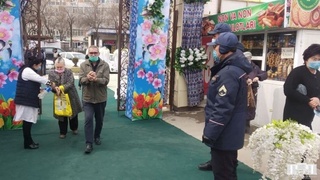 На рынках и в торговых центрах Ташкента усилены карантинные требования