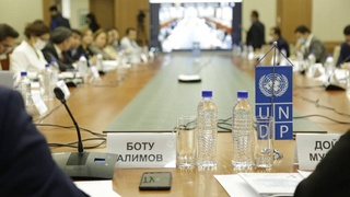 300 государственных служащих Ферганской долины до конца года пройдут обучение по специально разработанной программе