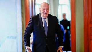 Норвегия қироли шифохонага ётқизилди