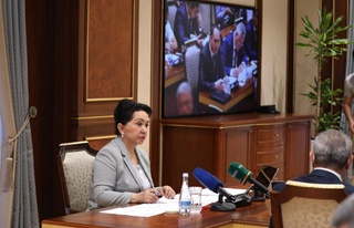 Бұхара, Жызақ, Наманган және Ферғана облыстарында жаңа жұмыс орындарын ашу және халықты жұмыспен қамтуды қамтамасыз ету бағытында жүргізіліп жатқан жұмыстардың тиімділігі талқыланды