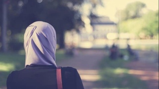 Жамоат жойларида ибодат либосларида юриш бўйича чеклов бекор қилинди