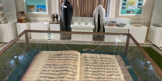 “Султон Увайс Қараний” зиёратгоҳидаги Қуръони Карим китоби қўлёзмасининг нусхаси ўғирлаб кетилди