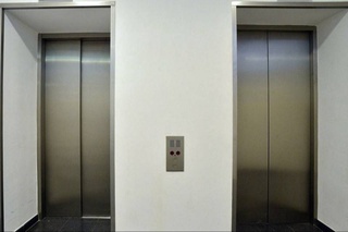 После вмешательства Сената проблема импорта лифтов в Узбекистан начала решаться