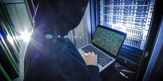 Хакерлар COVID-19 вакцинаси ҳақидаги маълумотларни ўғирлашга уринган