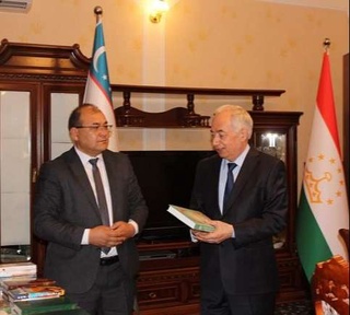 Душанбеда "Тожикистон ўзбек адабиёти антологияси" китобининг тақдимоти ўтказилди