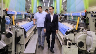 Министр МИПТ проводит изучение производственных объектов Ферганской долины