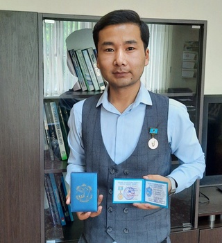 Namanganlik ijodkor Qozogʻiston Respublikasining Abay medali bilan taqdirlandi