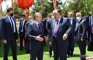 Сарони давлатҳо бо намоишгоҳи маҳсулоти кишоварзии Тоҷикистон шинос шуданд