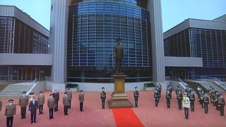 В Казахстане открыли монумент Нурсултану Назарбаеву