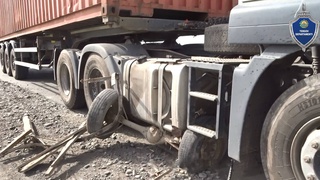 Грузовик и повозка