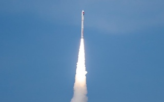 Xitoy koinotga to'rtta sun'iy yo'ldoshni olib chiqdi