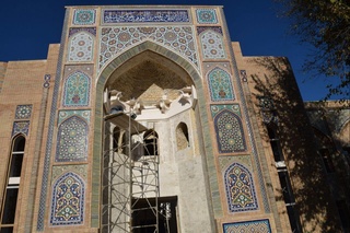 Салкам 500 йиллик тарихга эга даргоҳга янги ўқув мажмуи қурилмоқда