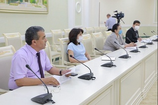 Алкоголь ва тамаки маҳсулотларининг тарқатилиши билан боғлиқ қандай чекловлар ўрнатиляпти?