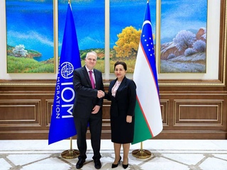 Сенатта қәўипсиз ҳәм тәртипке салынатуғын миграция процесслерин тәмийинлеў мәселелери додаланды