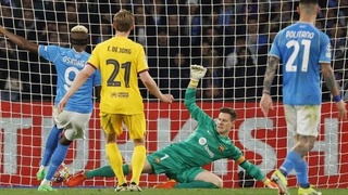 «Барселона» в Неаполе упустила победу над чемпионом Италии