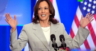 Камала Харрис расман номзад ба президенти ИМА пешбарӣ шуд