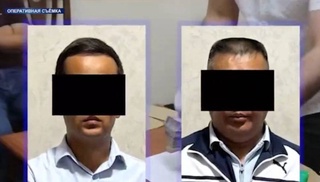 Дар вилояти Андиҷон ду муовини ҳоким, ки аз як фермер 65 миллион сӯм тамаъ мекарданд, дастгир шуданд