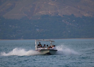 Ўзбекистондаги сув ҳавзаларида моторли транспорт воситалари ҳаракатланишига рухсат берилиши мумкин