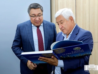 Olma-ota viloyati akimati delegatsiyasi Toshkentga keldi