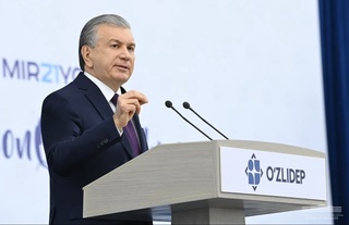 President holds an open dialogue with Tashkent voters
