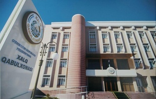 Бу алаҳсирашми ёхуд лоқайдлик ҳам эви билан...