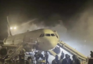 Пусан аэропортида самолёт ёниб кетди