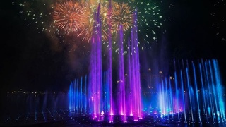 В Дубае открылся самый большой в мире фонтан