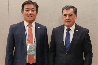 Владимир Норов провел встречу с руководством авиакомпании «T'way Air»