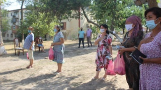 Kutilmagan saxovatdan qoʻllar duoga ochildi