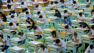 В Узбекистане в этом году к вступительным тестированиям допустили более 805 тысяч абитуриентов