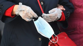 Вирусологлар COVID-19 ҳақидаги машҳур афсоналарни таҳлил қилди