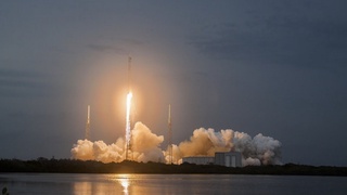 SpaceX Falcon 9 ракетасида коинотга 114 та сунъий йўлдош юборди