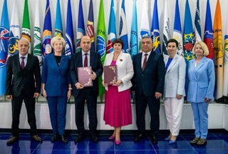 Профсоюзы образования и науки Узбекистана и Беларуси заключили договор о сотрудничестве