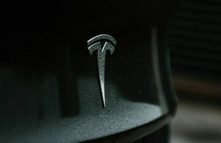 Tesla ҳалокатли бахтсиз ҳодиса бўйича судда ғалаба қозонди