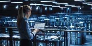 Хакерлар расмийларнинг электрон почталарини бузиб киришгани айтилмоқда