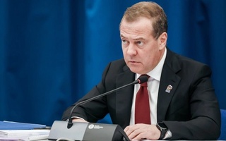 Медведев заявил, что России все равно на «декоративный ультиматум Трампа»