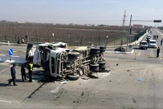 Бухорода ўқувчилар ўлимига сабабчи бўлган автобус ҳайдовчиси қамалди